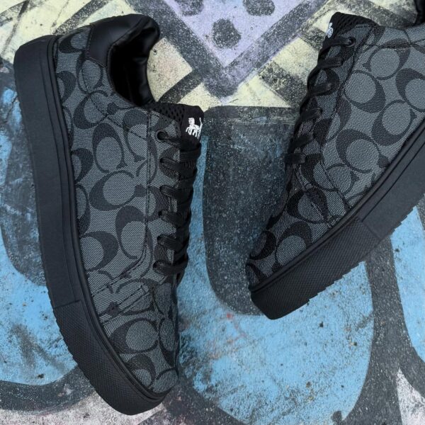 Coach Low-Top Signature Sneakers