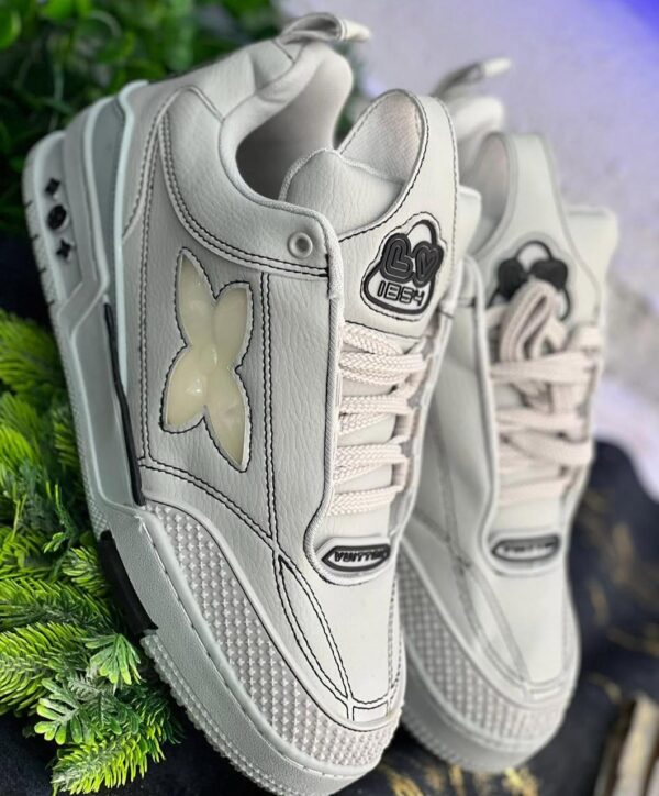 LOUIS VUITTON SKATE GRIS